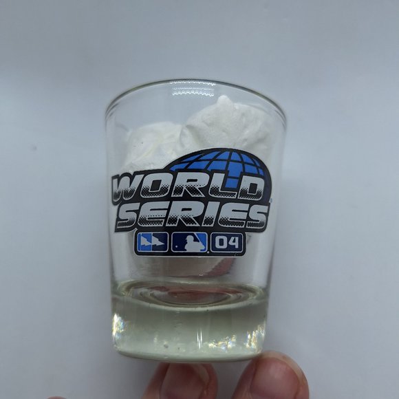 MLB Shot Glass - Lot of 2 - 2007 Detroit Tigers‎ & 2004 Boston Red Sox Champions - Picture 5 of 5
